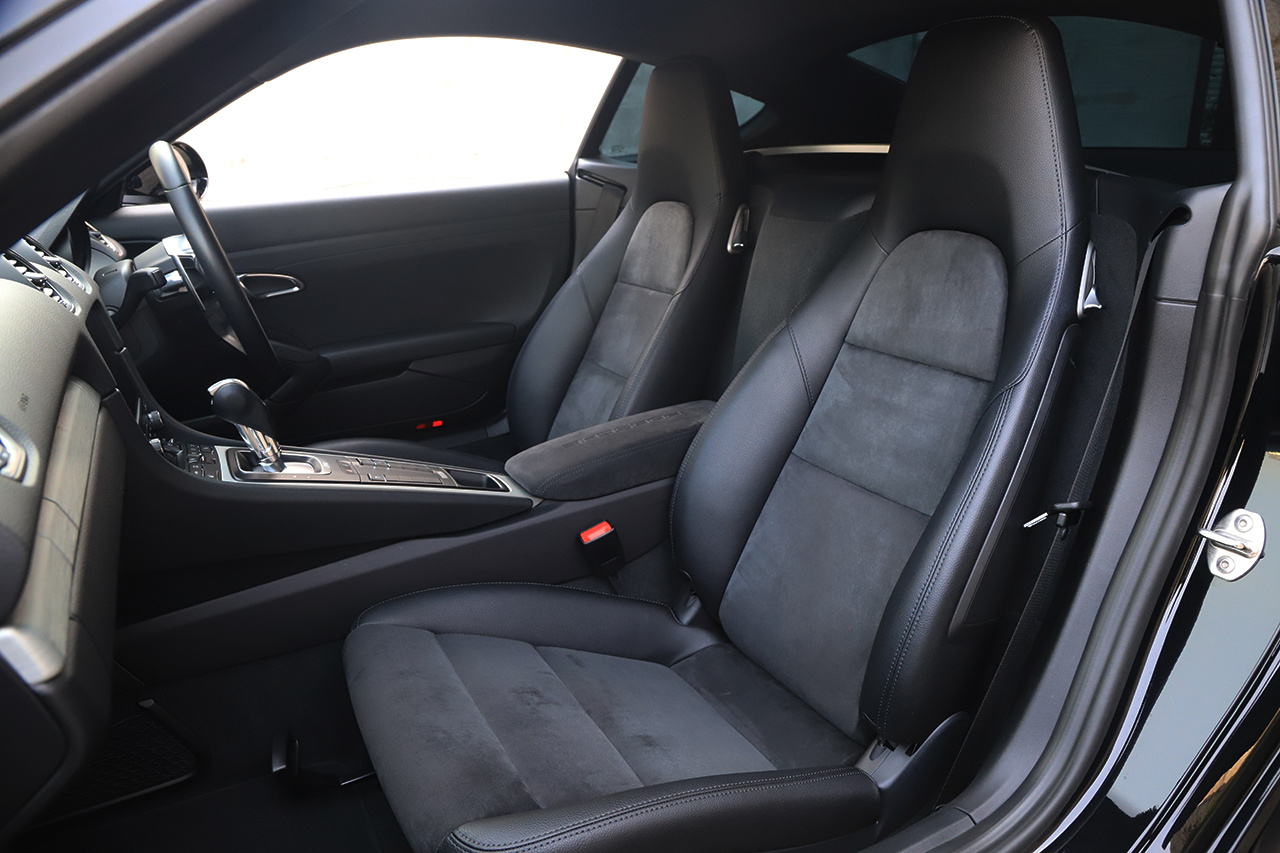 2018 Porsche 718 CAYMAN null