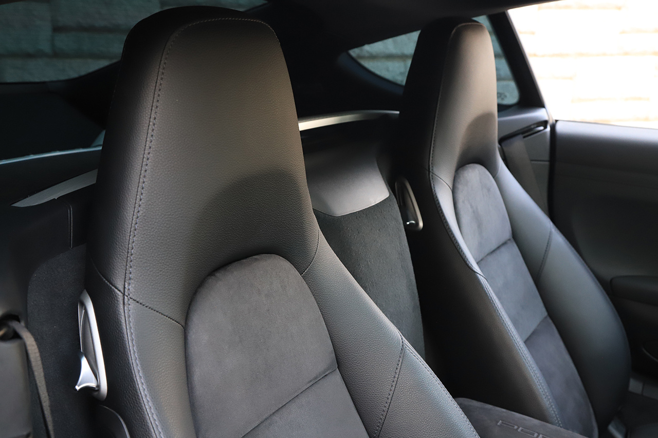 2018 Porsche 718 CAYMAN null