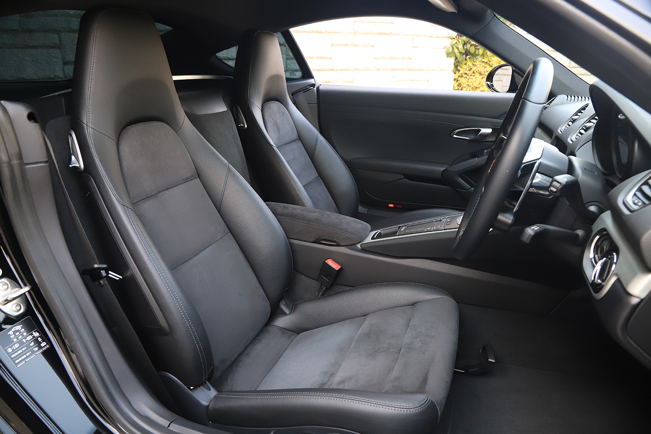 2018 Porsche 718 CAYMAN null