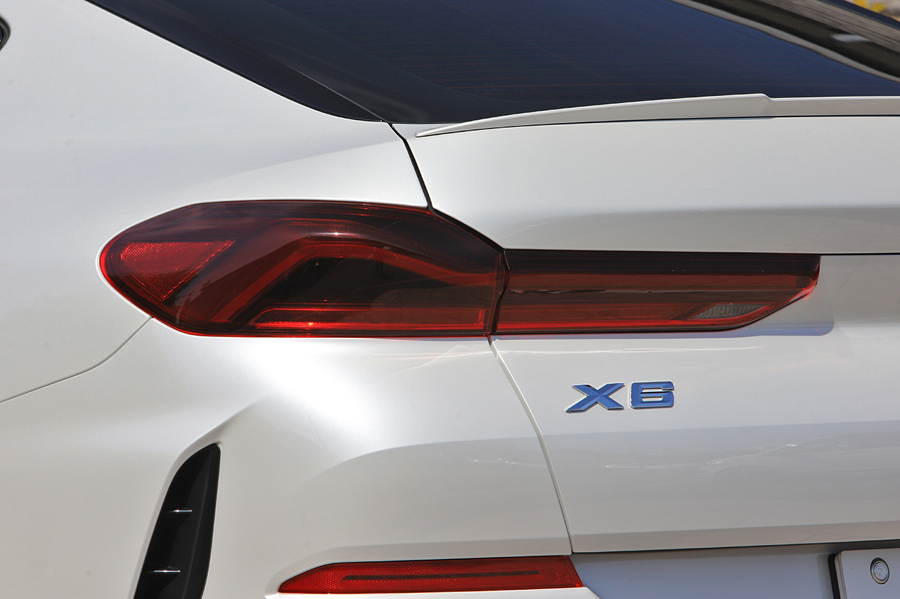 2022 BMW X6 null