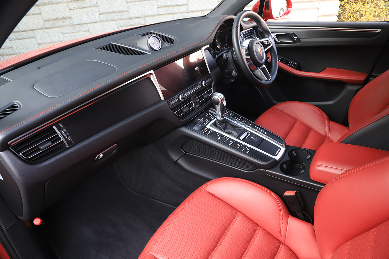 2020 Porsche MACAN 
