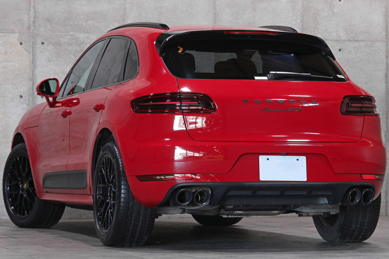 2018 Porsche MACAN null