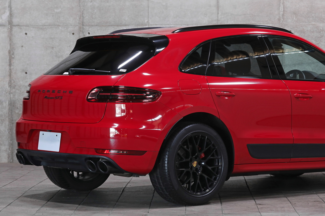 2018 Porsche MACAN null