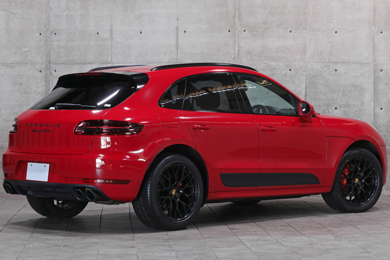 2018 Porsche MACAN null
