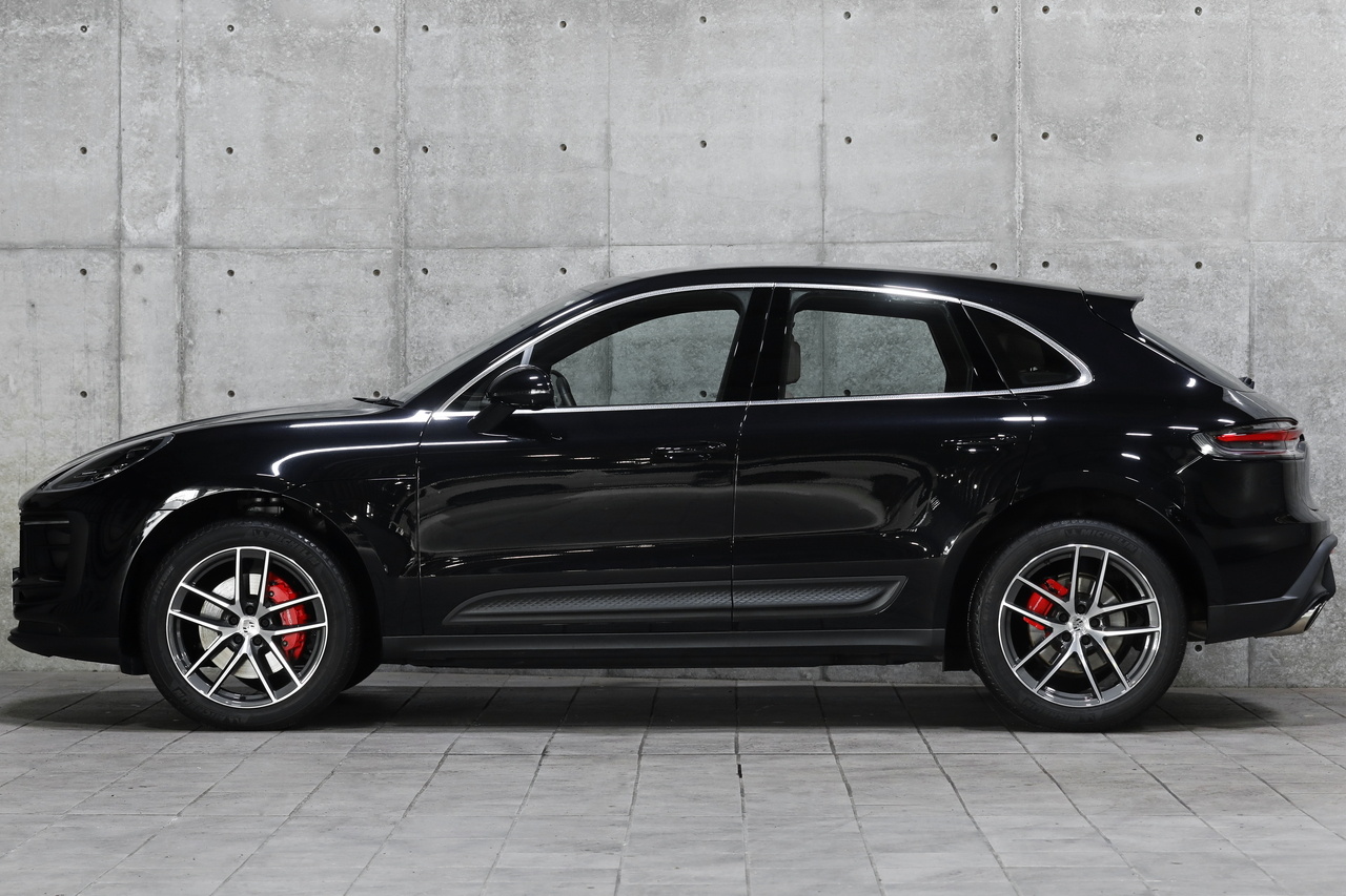 2022 Porsche MACAN null