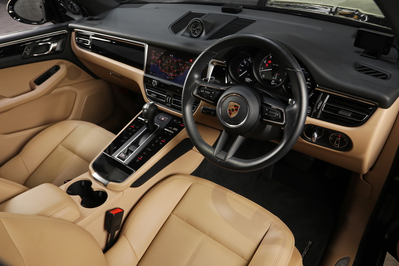 2022 Porsche MACAN null