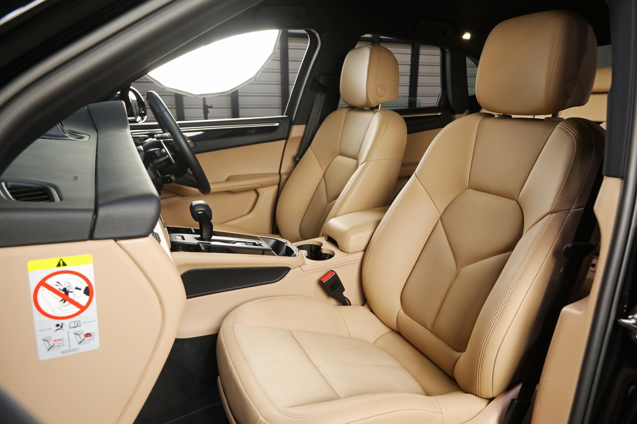 2022 Porsche MACAN null