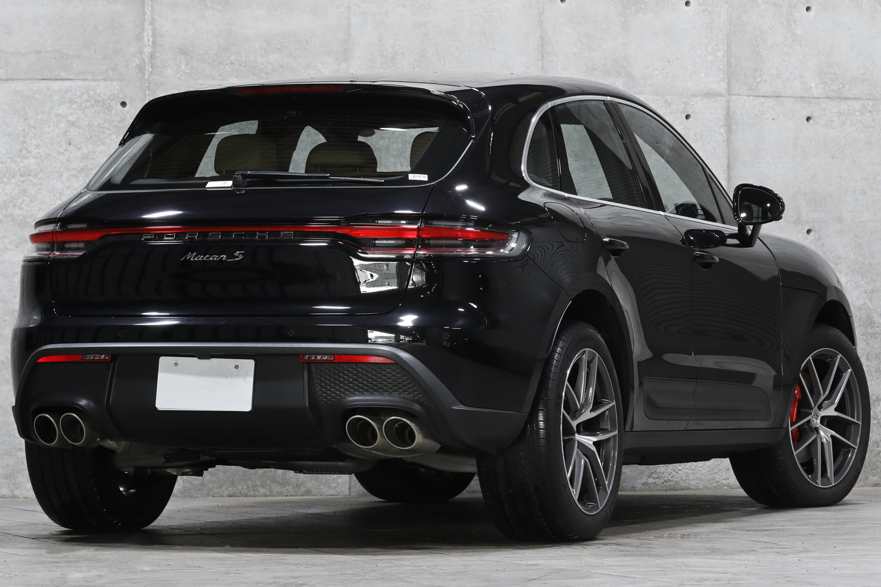 2022 Porsche MACAN null