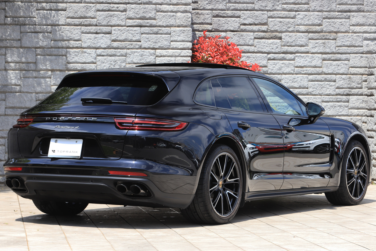 2020 Porsche PANAMERA null