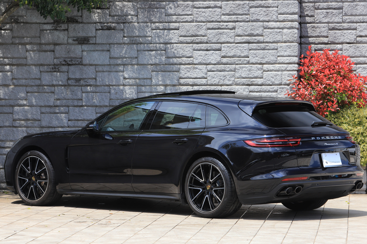 2020 Porsche PANAMERA null
