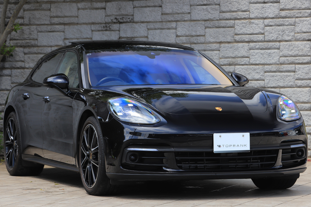 2020 Porsche PANAMERA null
