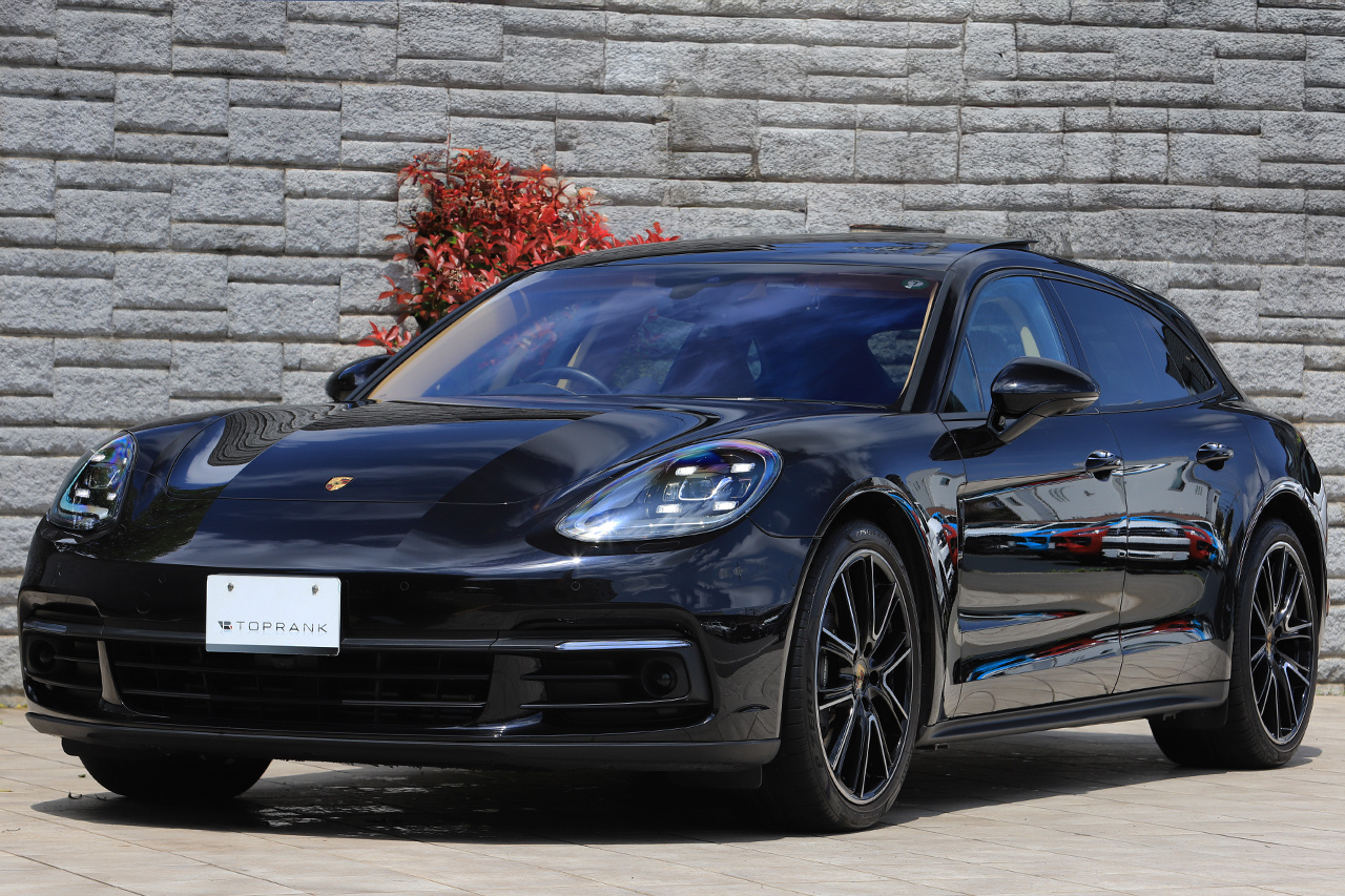 2020 Porsche PANAMERA null
