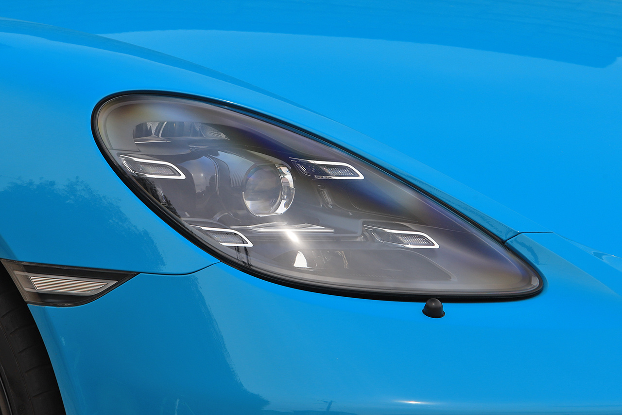 2018 Porsche 718 BOXSTER 