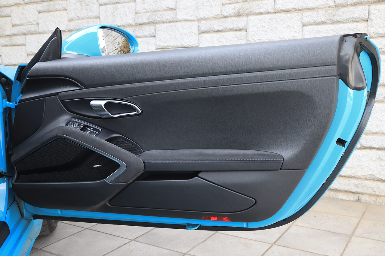2018 Porsche 718 BOXSTER 