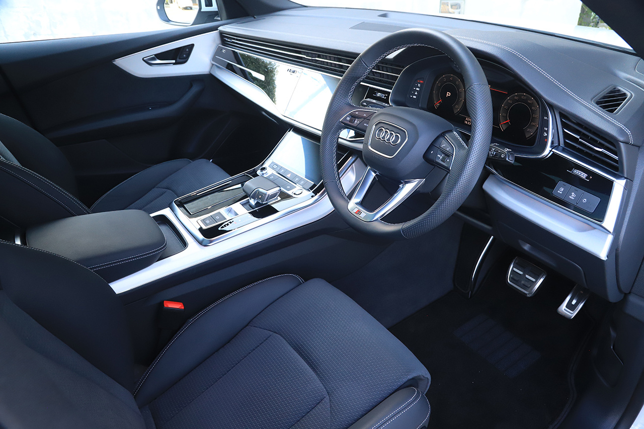 2023 Audi Q8 null