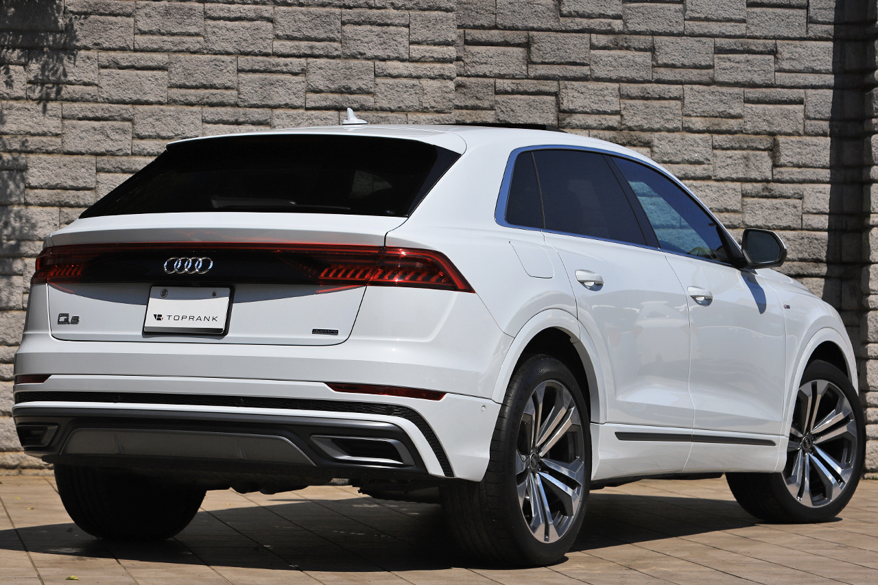 2023 Audi Q8 null