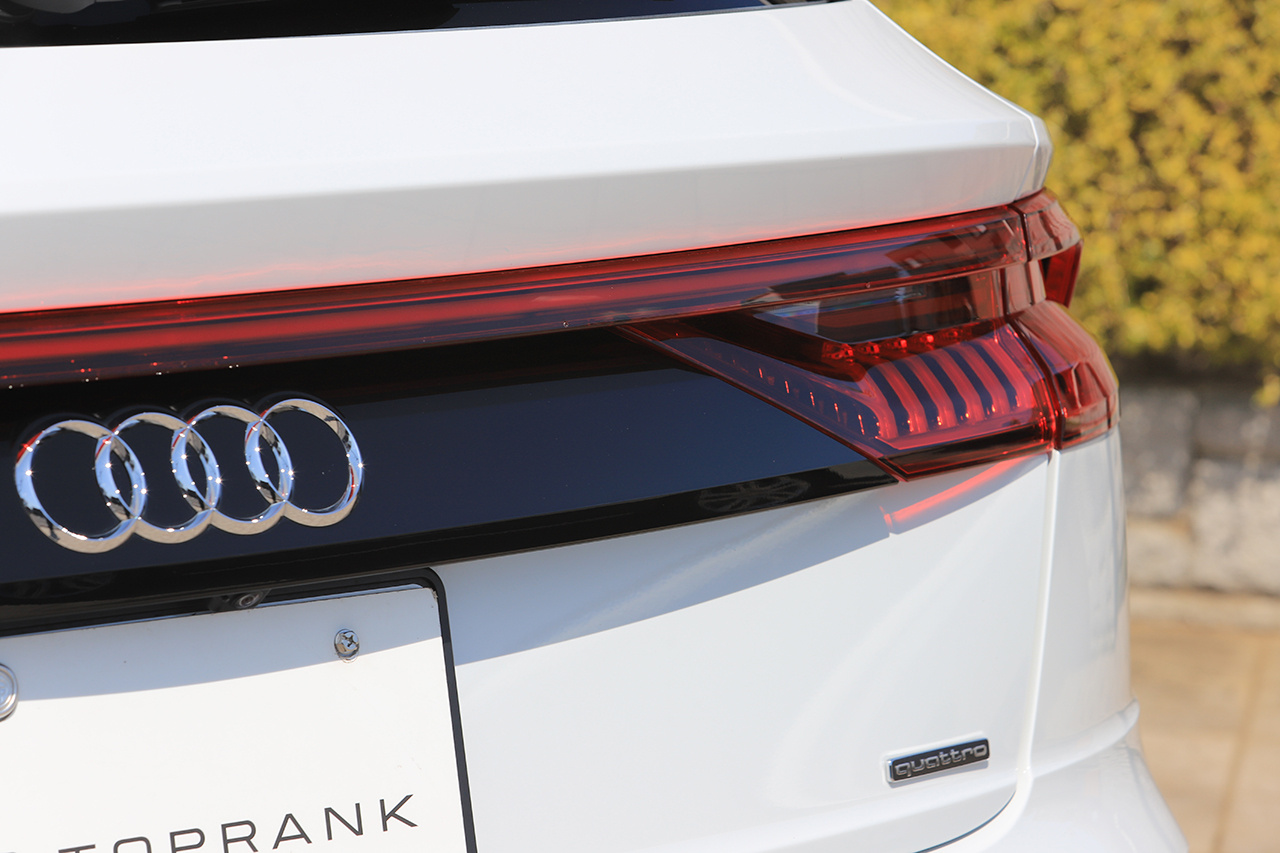 2023 Audi Q8 null
