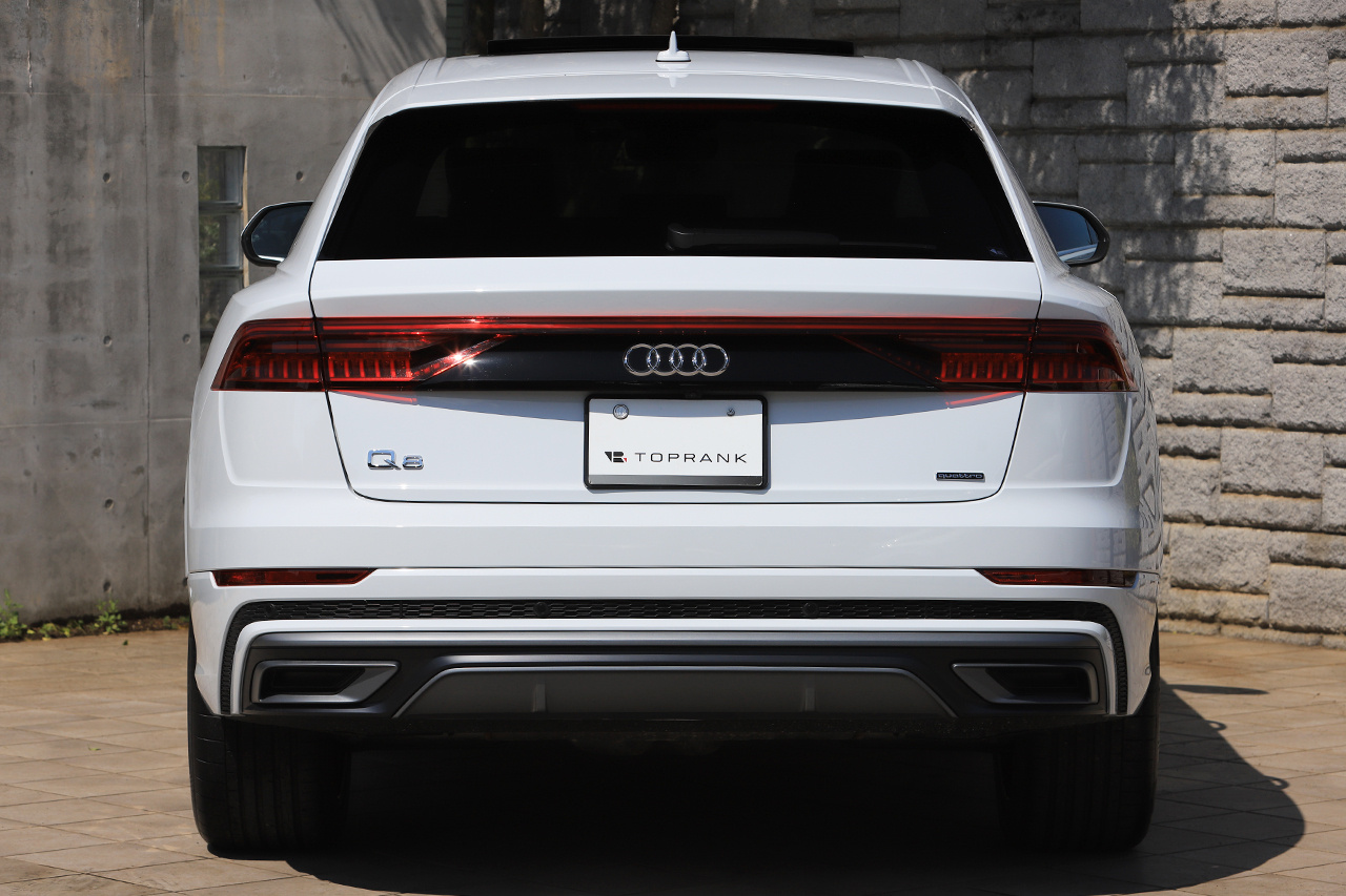 2023 Audi Q8 null