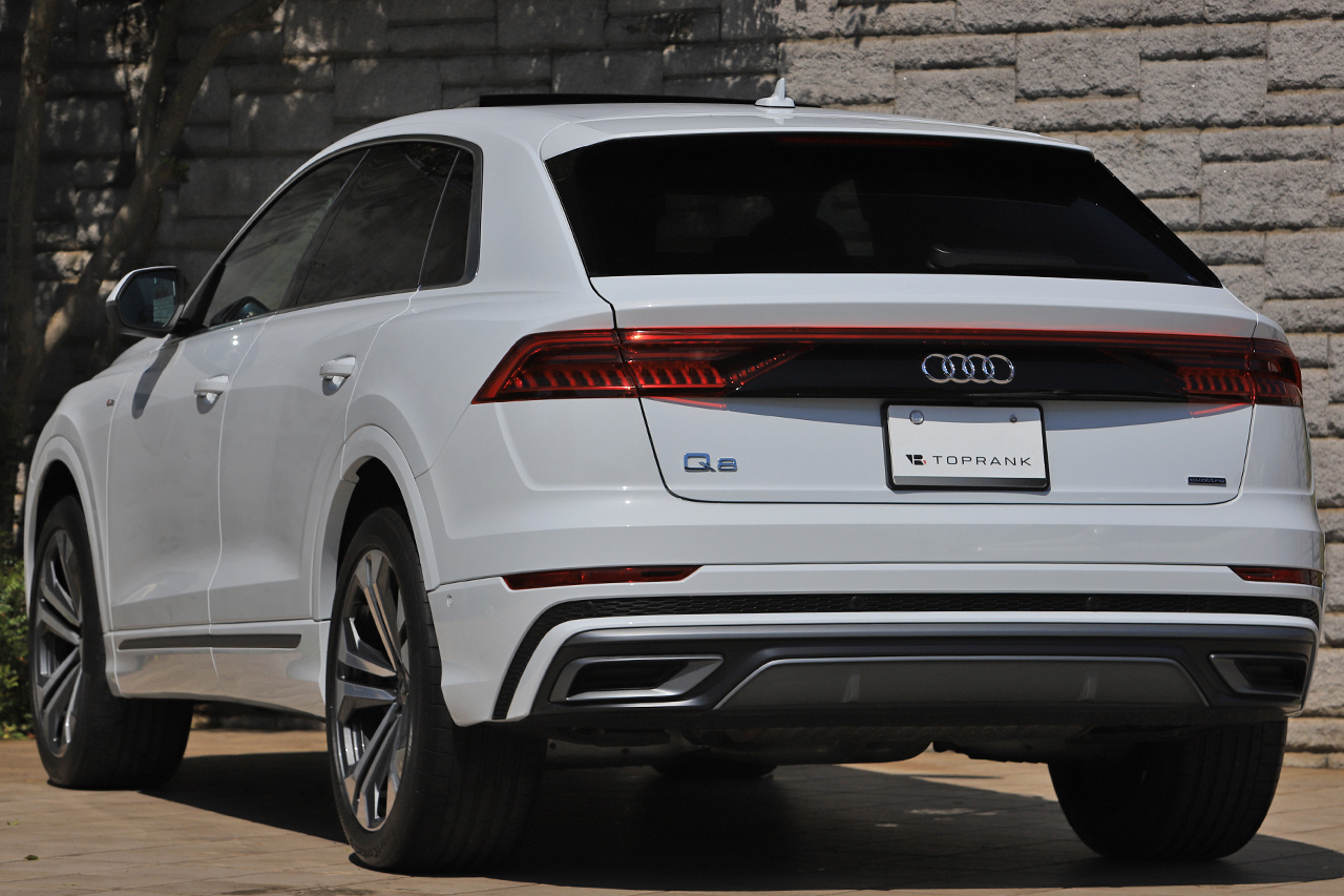 2023 Audi Q8 null