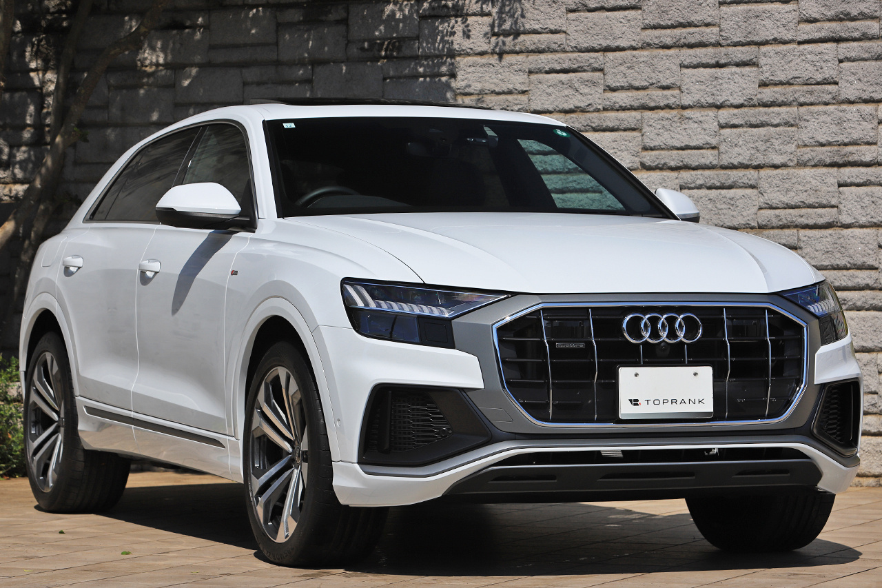 2023 Audi Q8 null