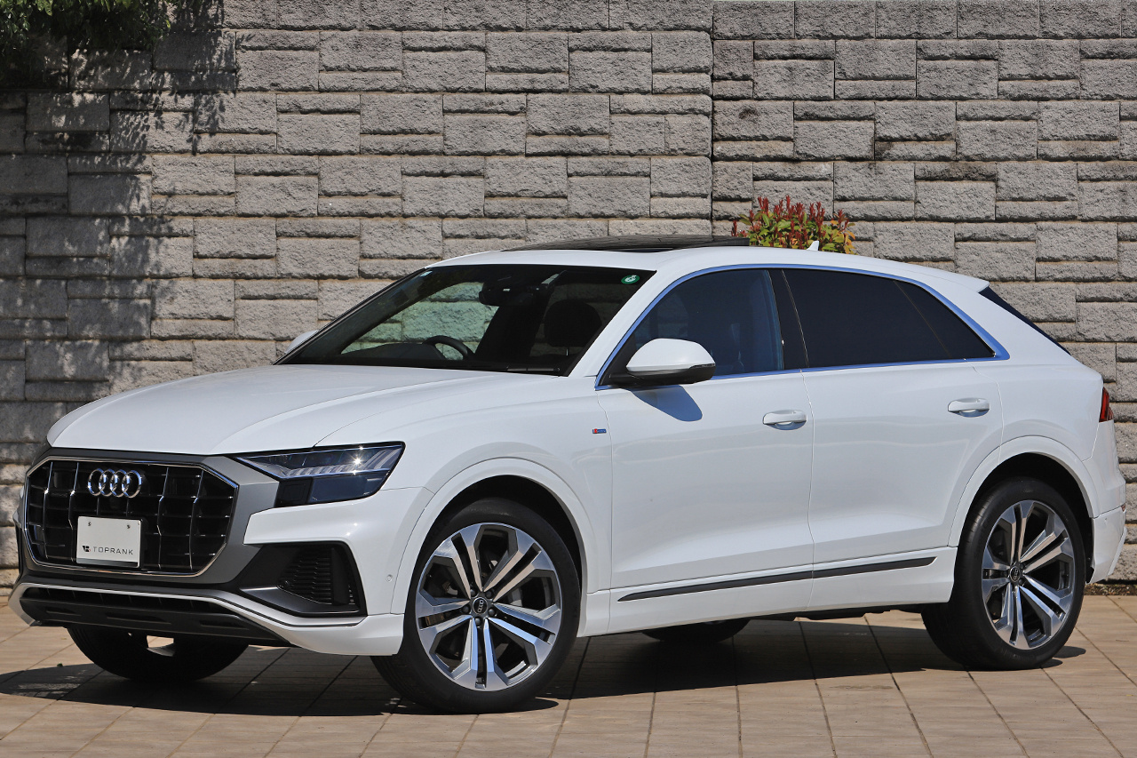 2023 Audi Q8 null
