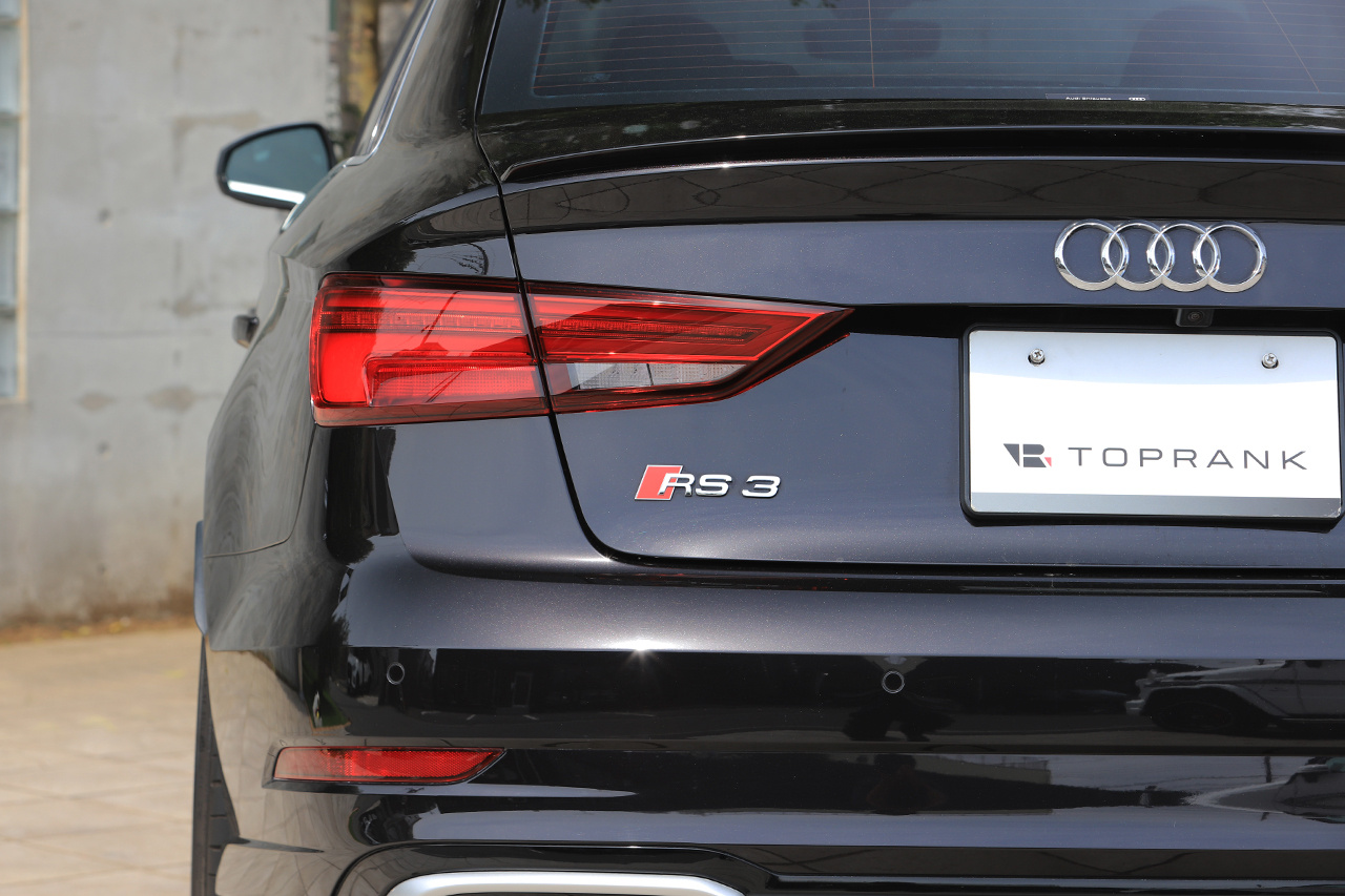 2018 Audi RS3 null
