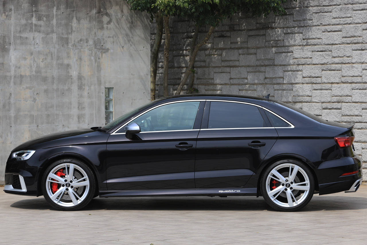 2018 Audi RS3 null