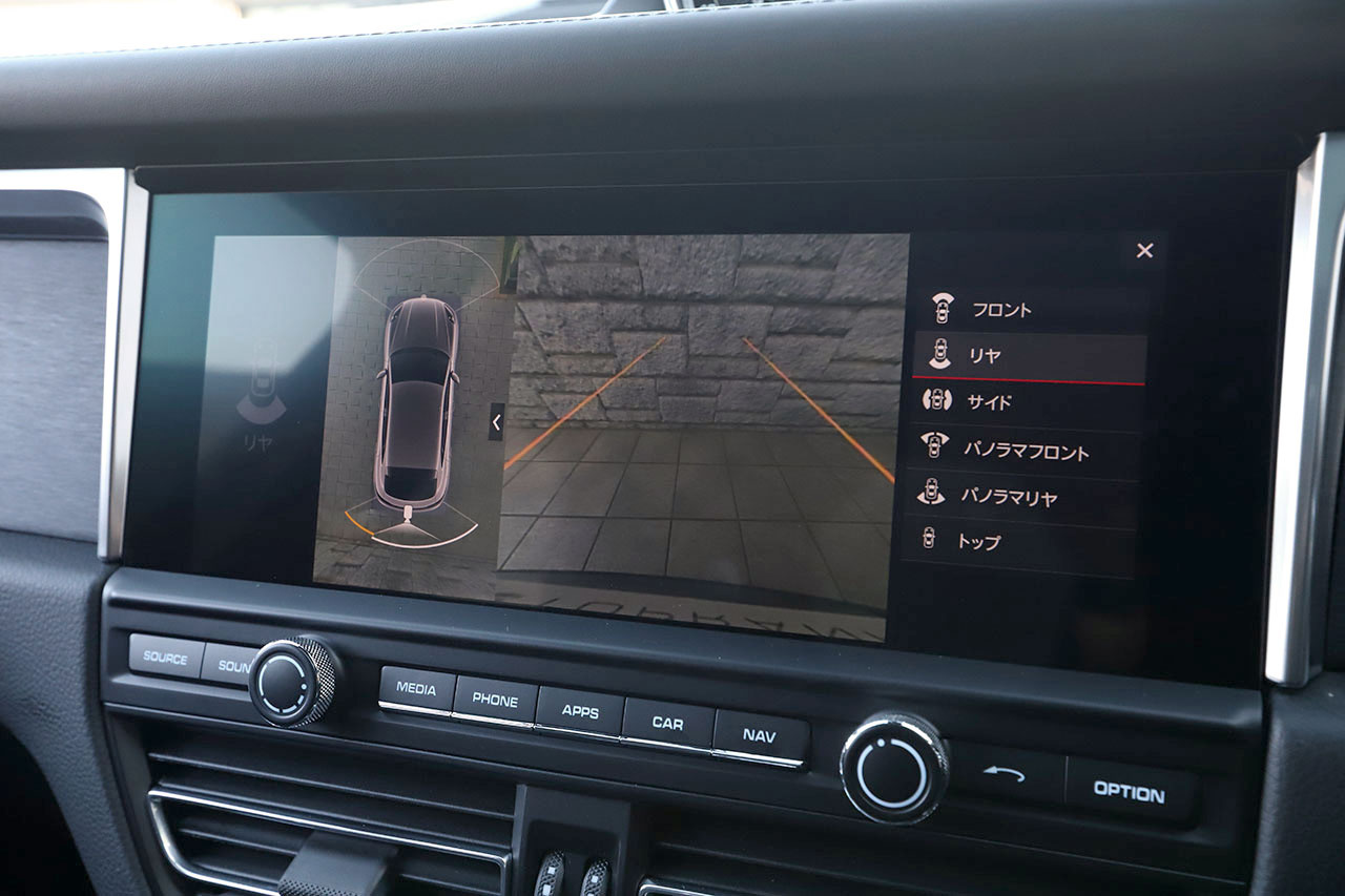 2020 Porsche MACAN null