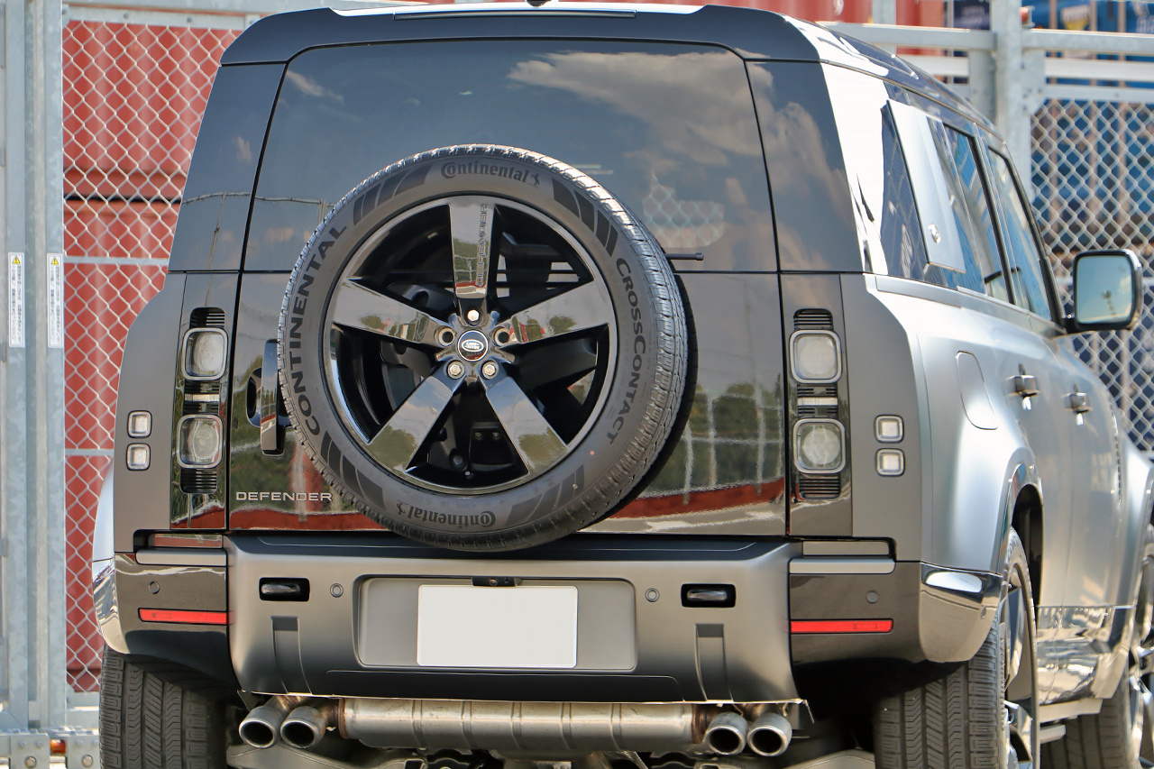 2023 Land Rover DEFENDER 
