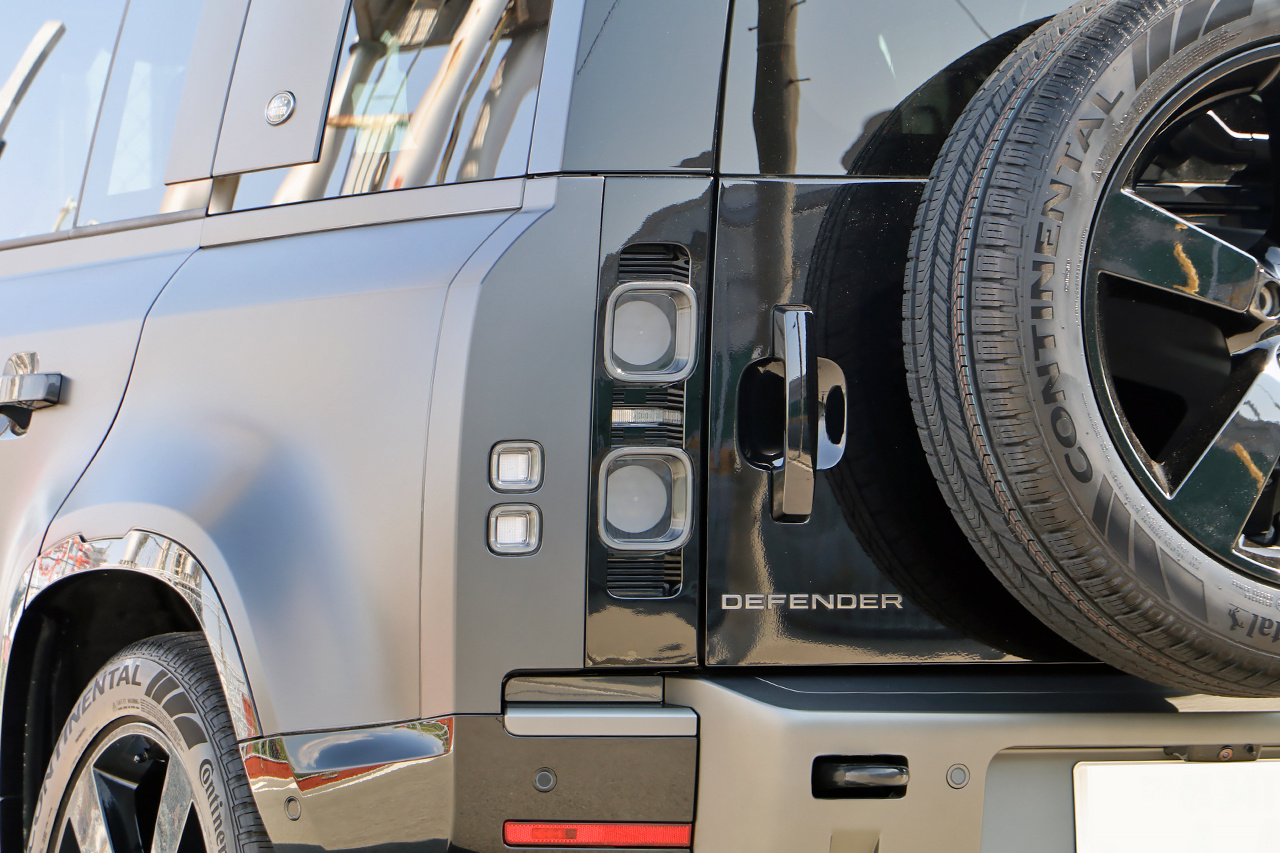 2023 Land Rover DEFENDER 