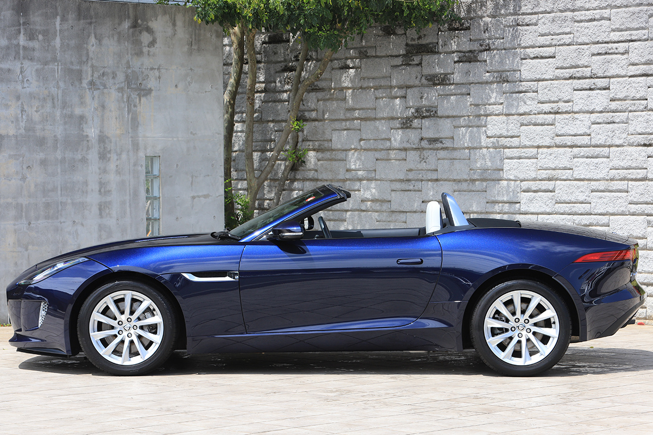 2014 Jaguar FTYPE 