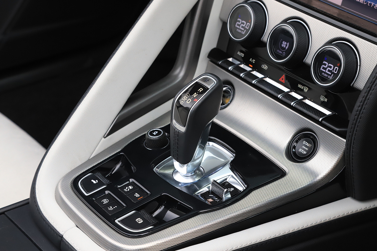 2014 Jaguar FTYPE 