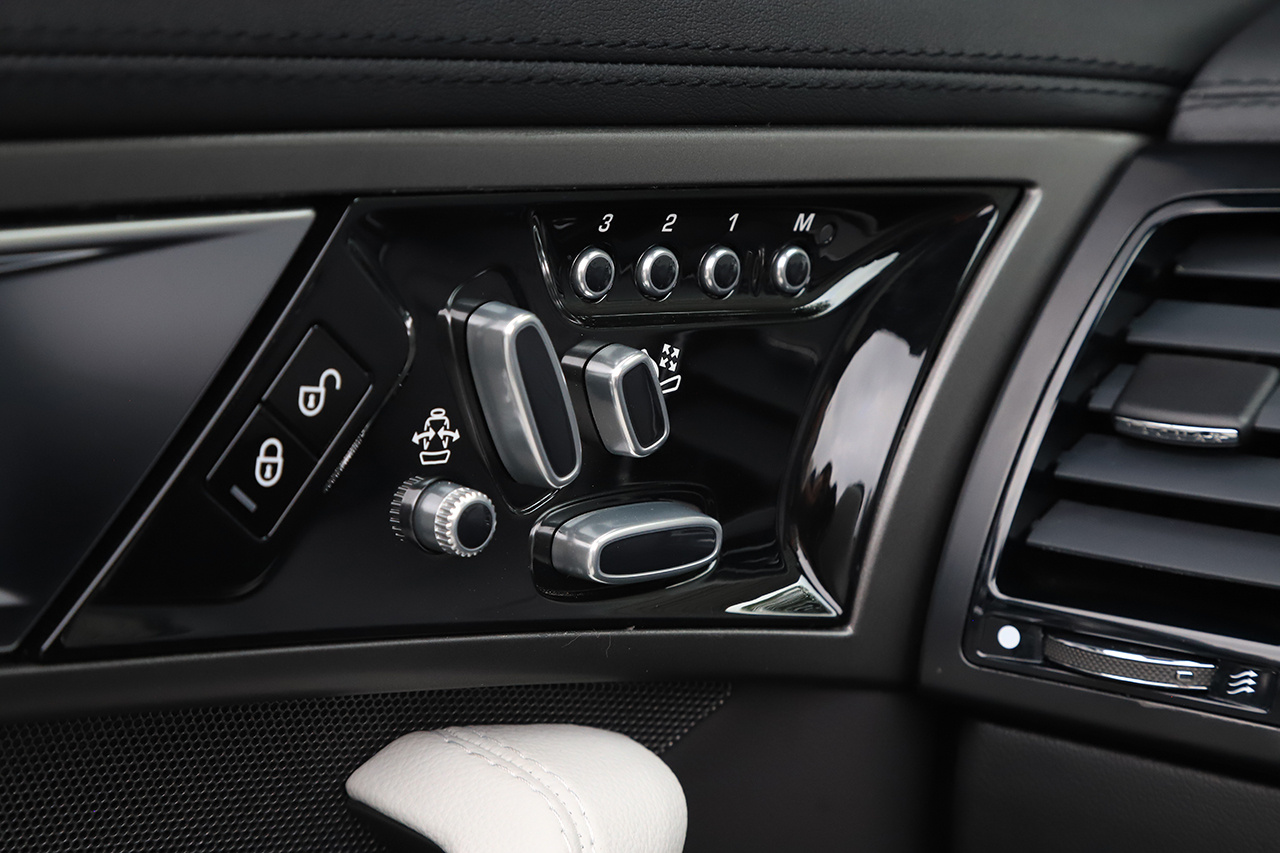 2014 Jaguar FTYPE 