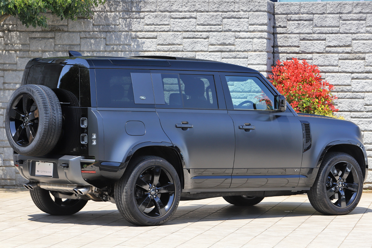 2024 Land Rover DEFENDER 
