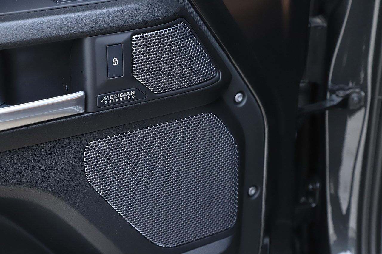 2024 Land Rover DEFENDER 