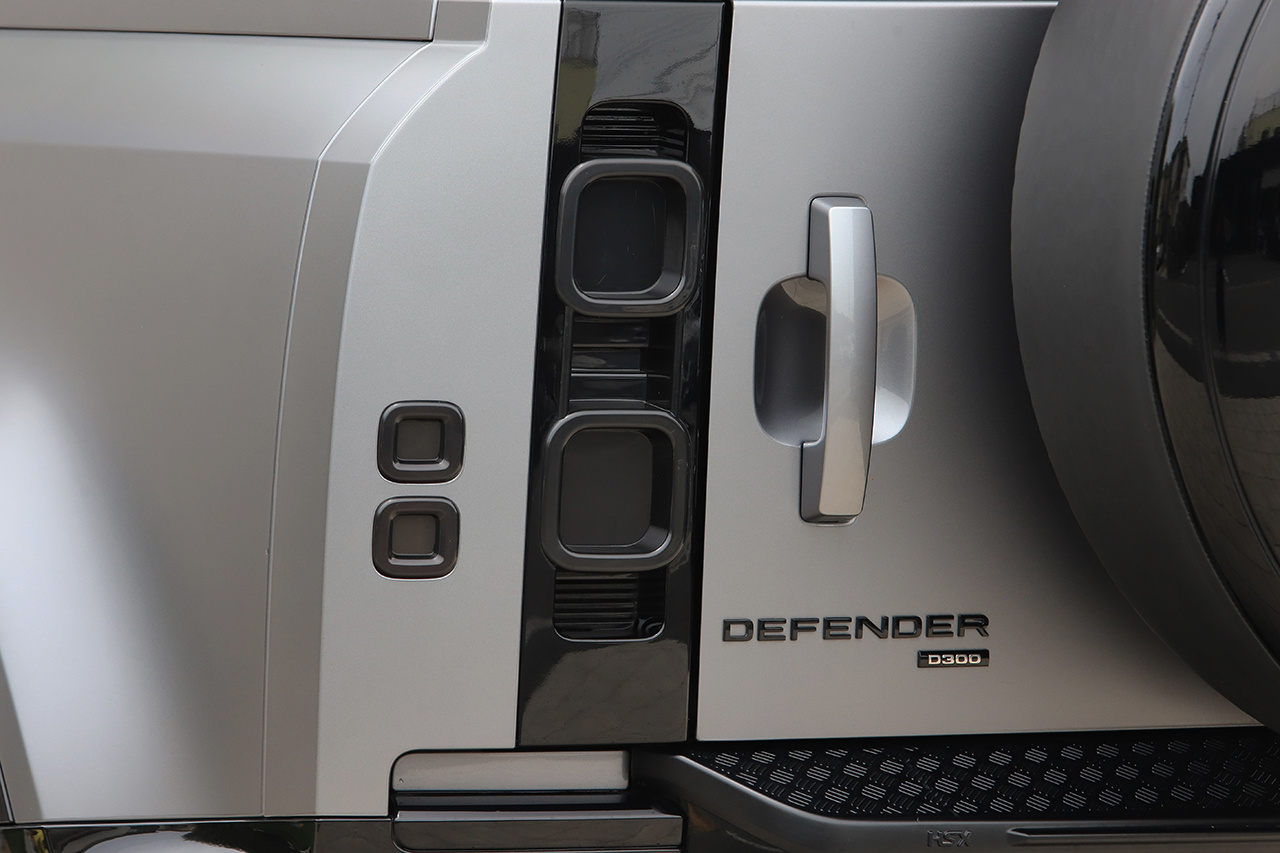 2023 Land Rover DEFENDER 