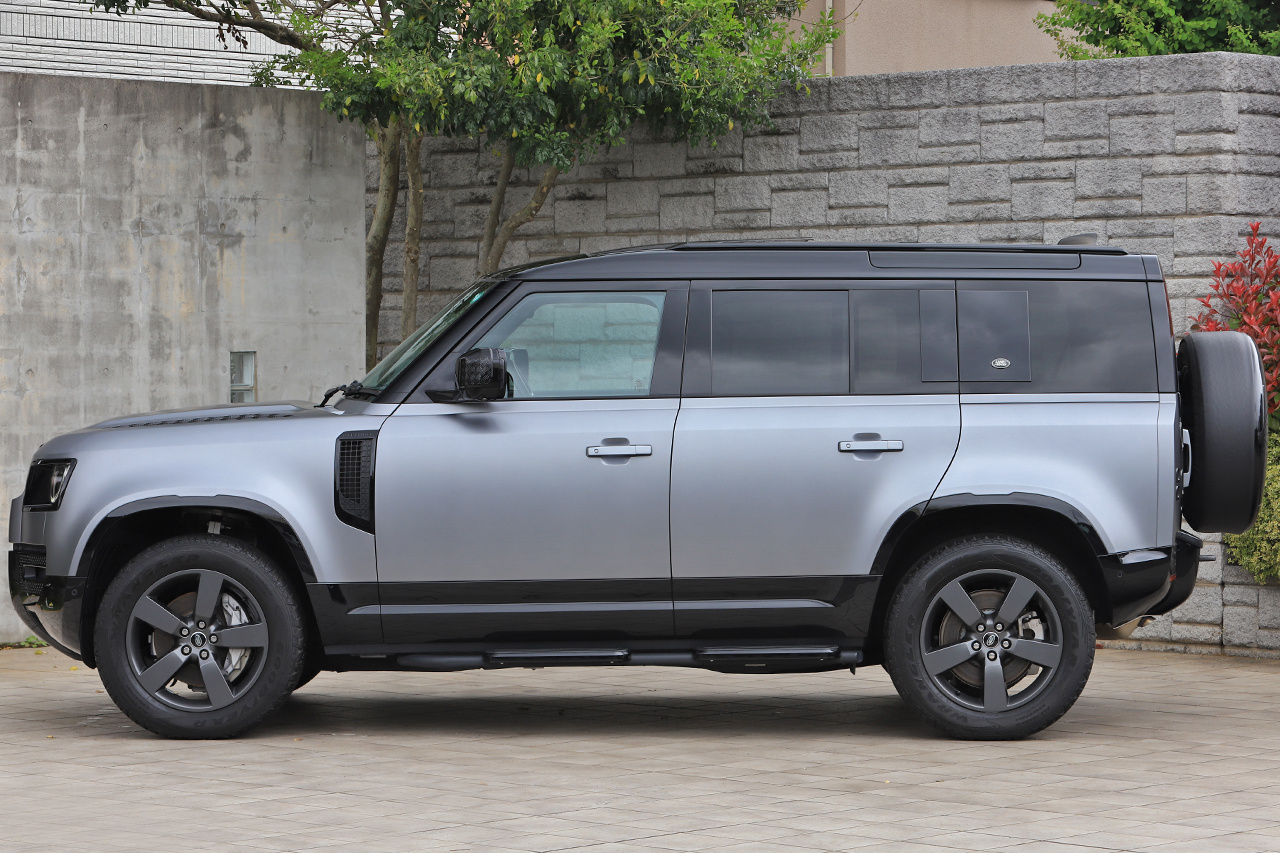 2023 Land Rover DEFENDER 