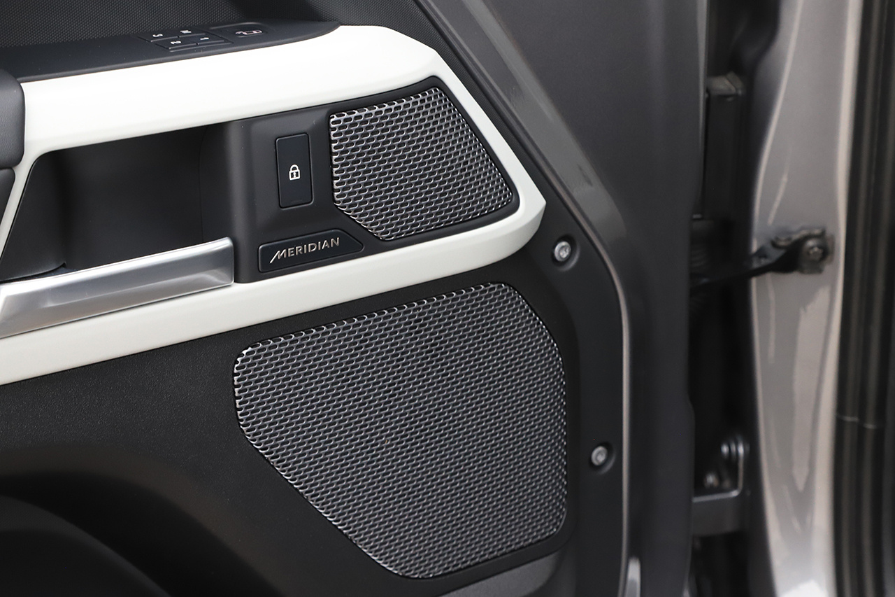 2023 Land Rover DEFENDER 