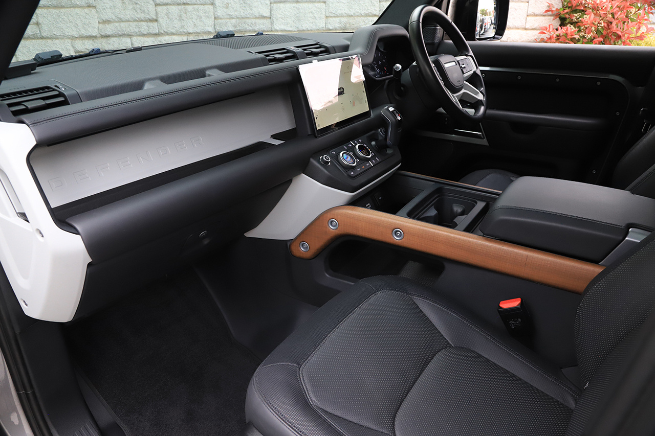 2023 Land Rover DEFENDER 