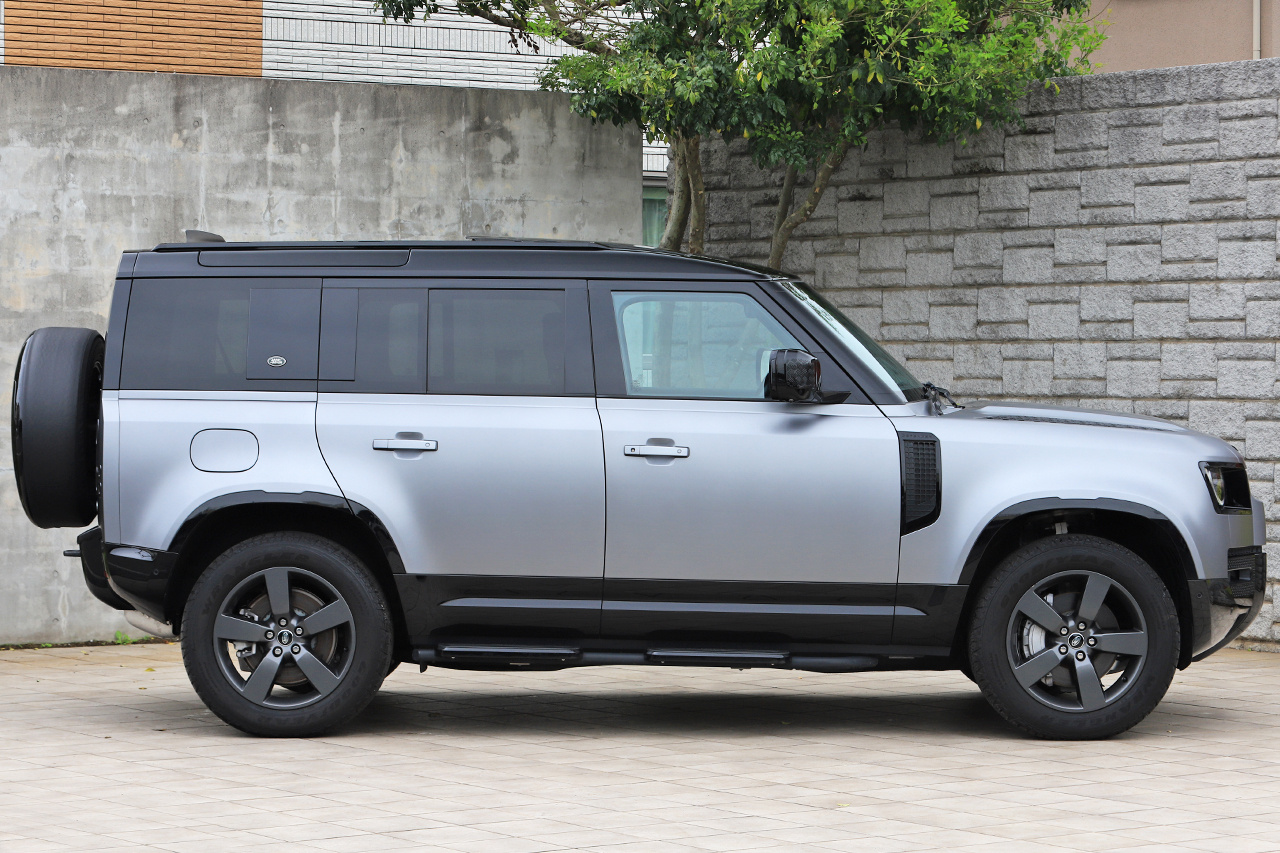 2023 Land Rover DEFENDER 
