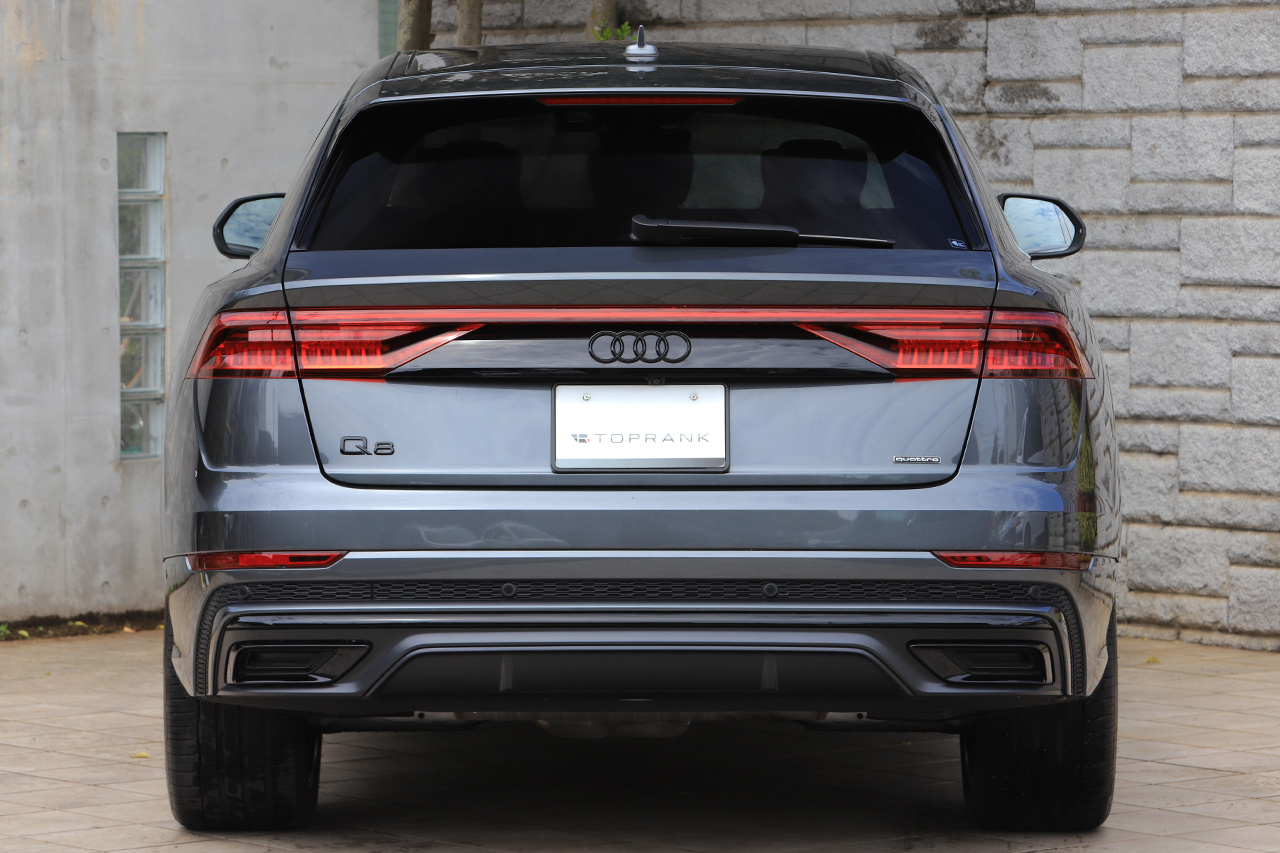 2022 Audi Q8 