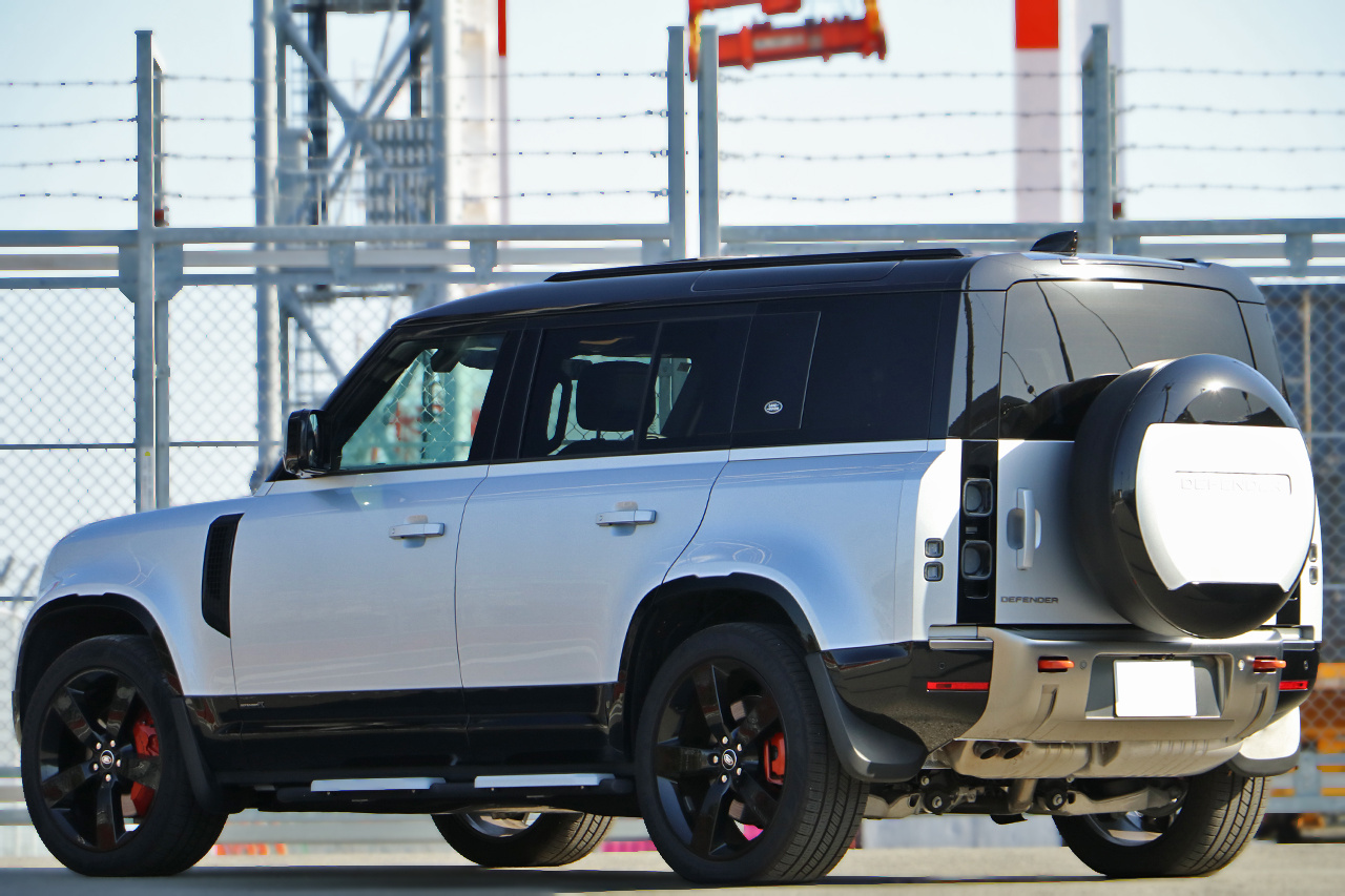 2023 Land Rover DEFENDER 