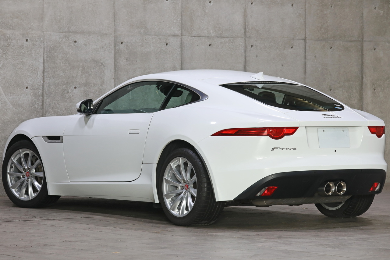 2016 Jaguar FTYPE null