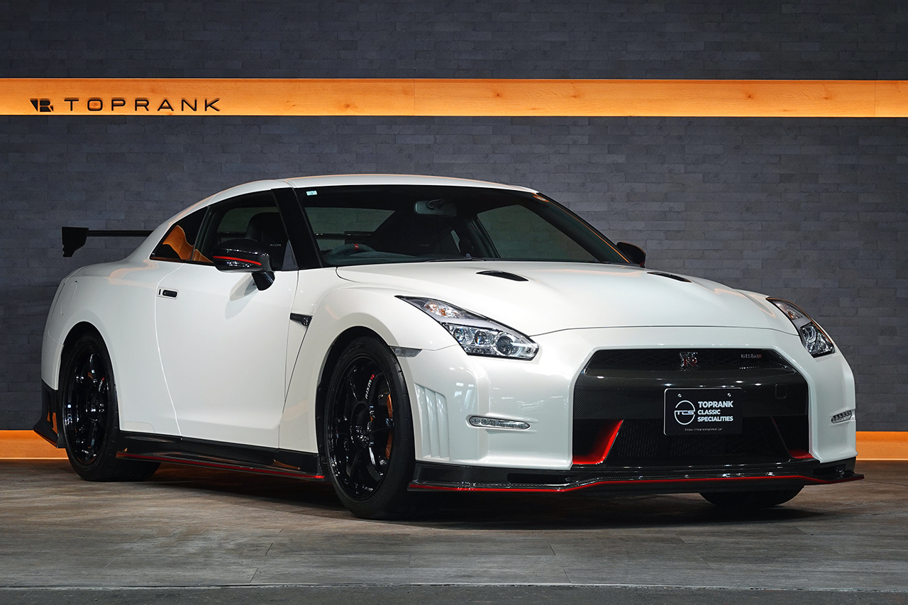 2015 Nissan GT-R R35 GT-R NISMO, MY15, Optional Titanium Muffler, Factory Carbon Fiber Recaro Seats