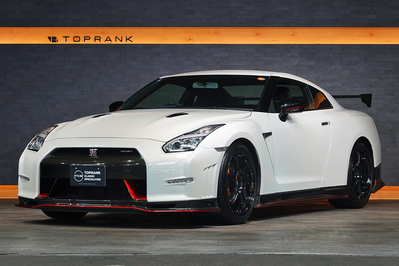 2015 Nissan GT-R R35 GT-R NISMO, MY15, Optional Titanium Muffler, Factory Carbon Fiber Recaro Seats