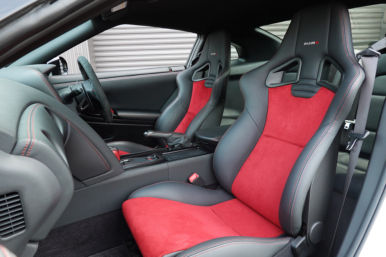 2015 Nissan GT-R R35 GT-R NISMO, MY15, Optional Titanium Muffler, Factory Carbon Fiber Recaro Seats