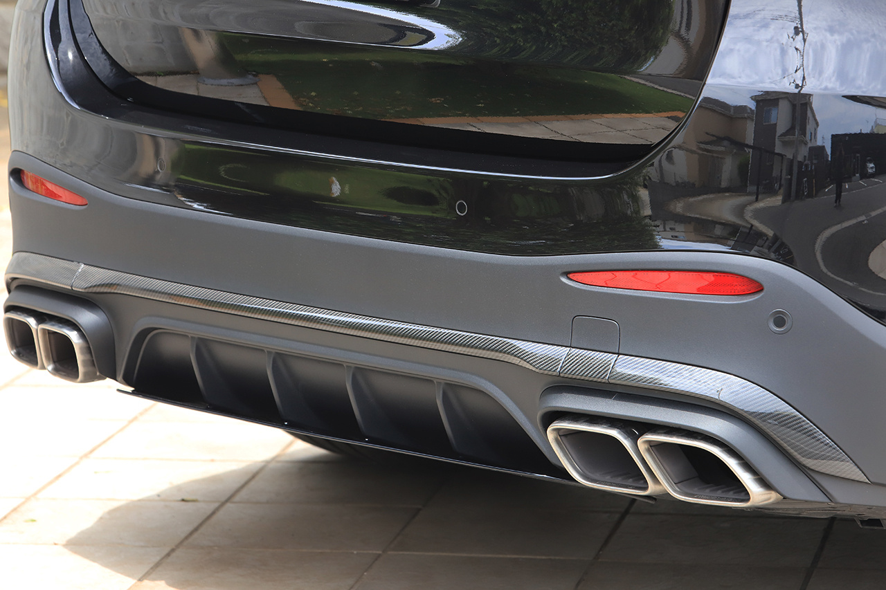 2024 Mercedes-AMG glc-class null