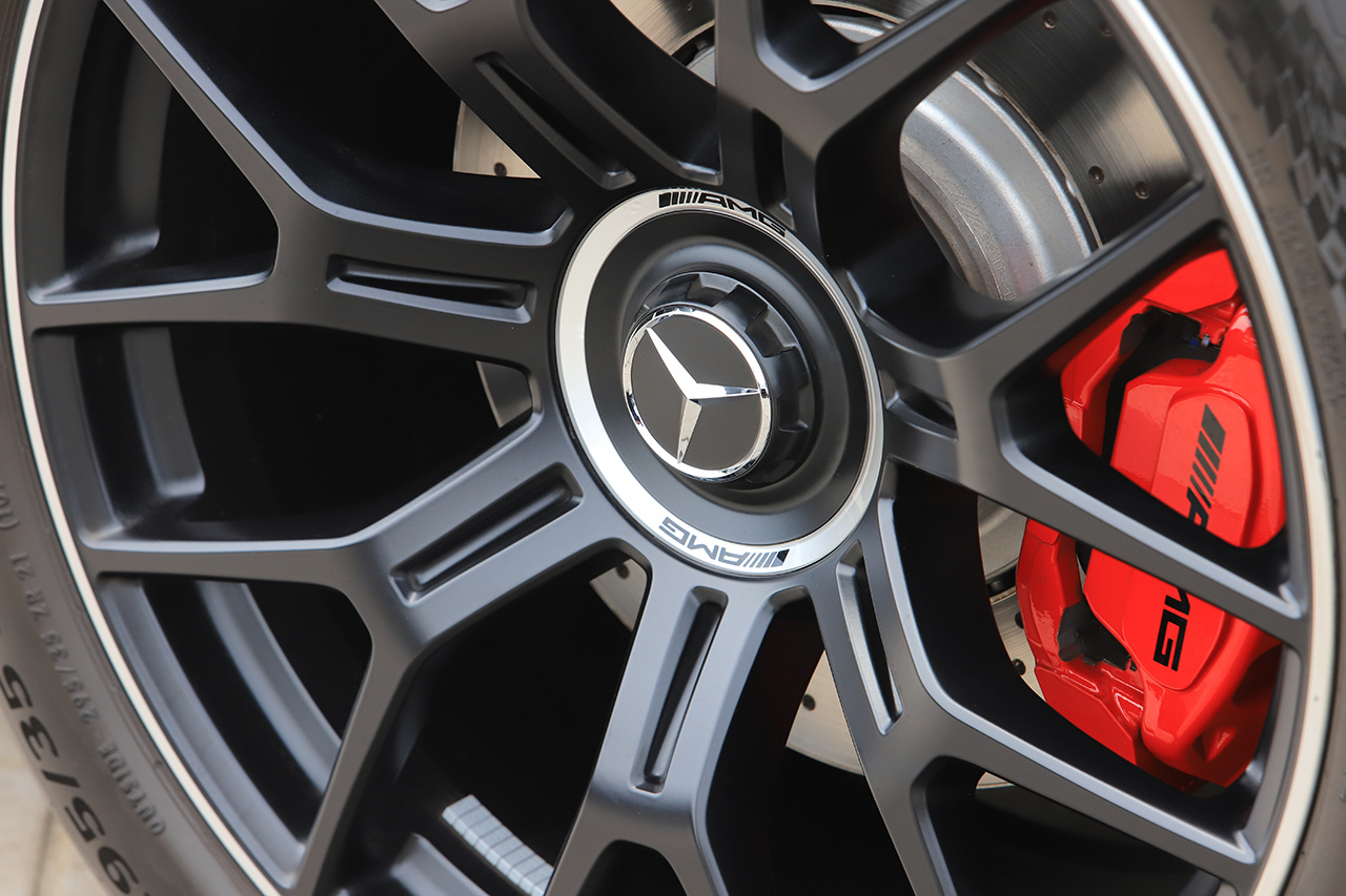 2024 Mercedes-AMG glc-class null