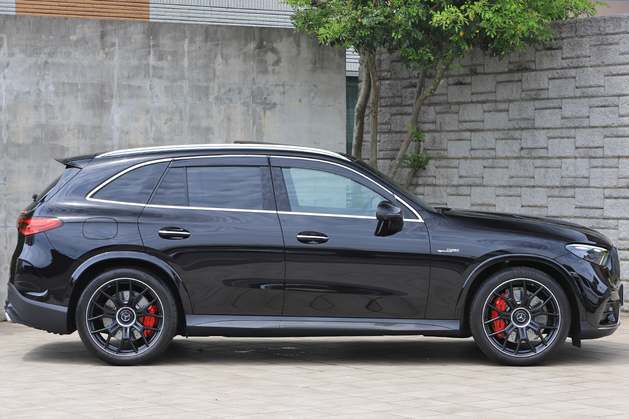 2024 Mercedes-AMG glc-class null