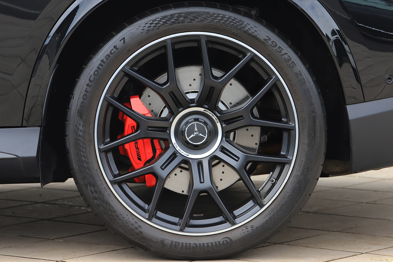 2024 Mercedes-AMG glc-class null